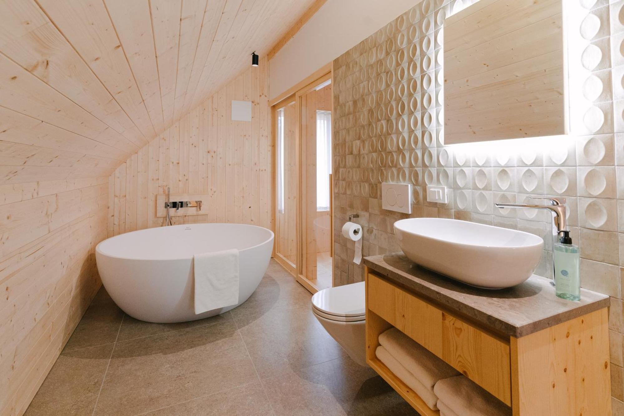 Pira Hotel Postojna Ngoại thất bức ảnh