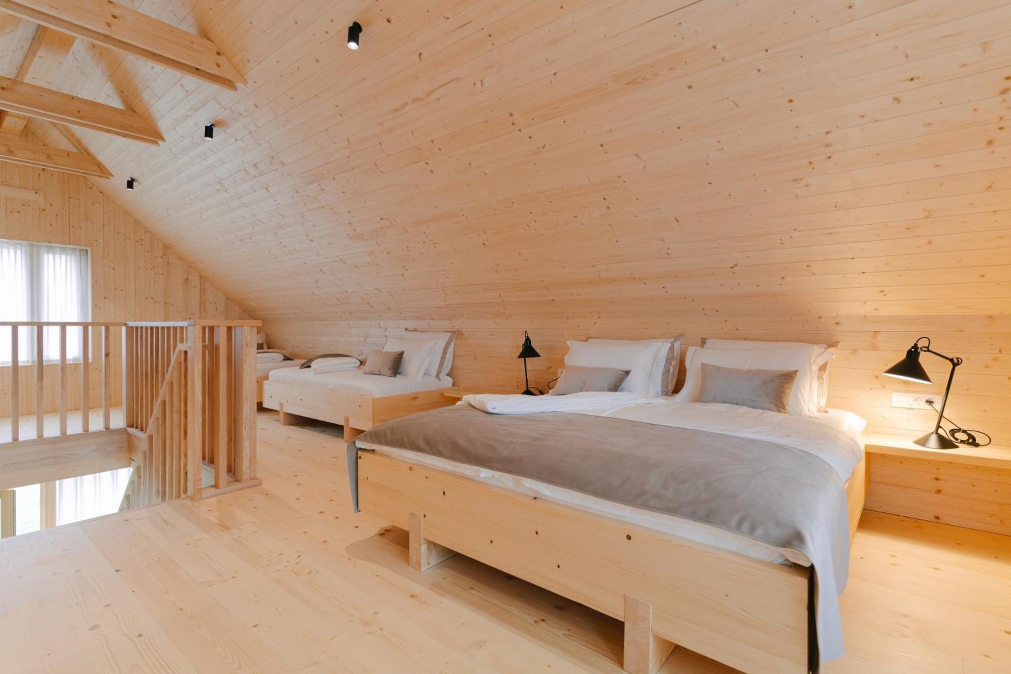 Pira Hotel Postojna Phòng bức ảnh