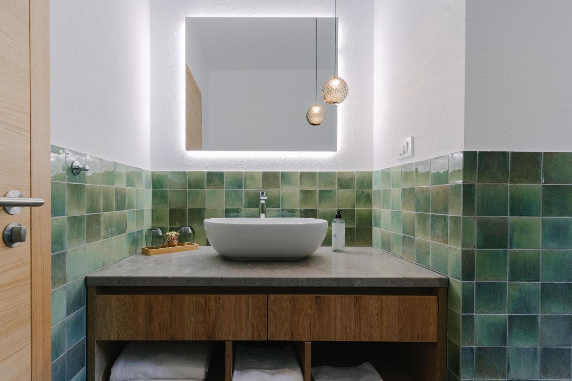 Pira Hotel Postojna Ngoại thất bức ảnh